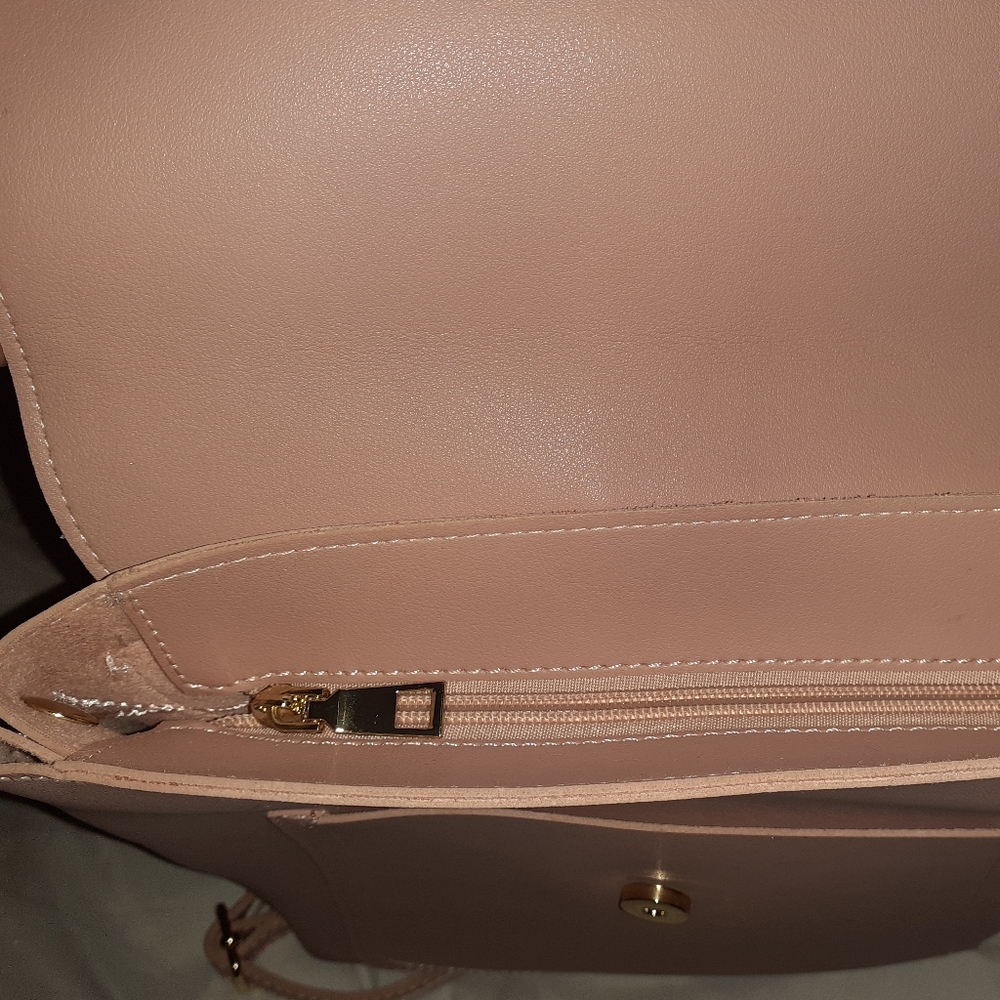 Handbag/ Backpack - Picture 2 of 4